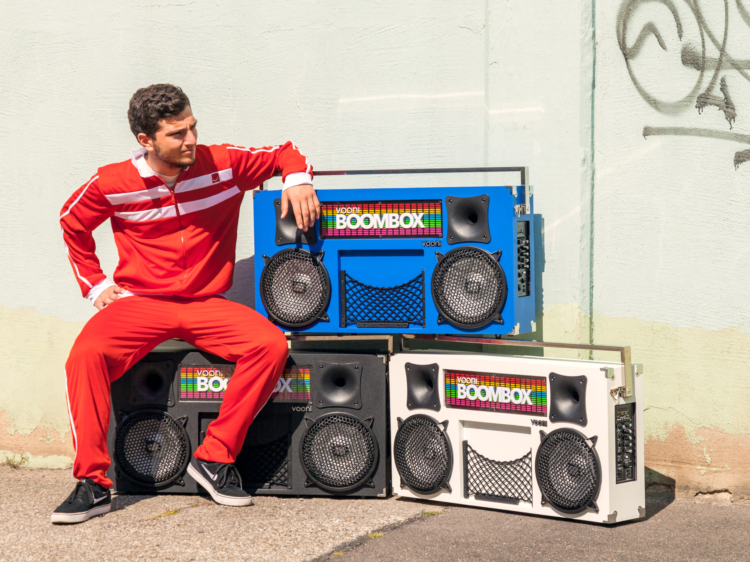 Review: 6 Wireless Boomboxes | Are
