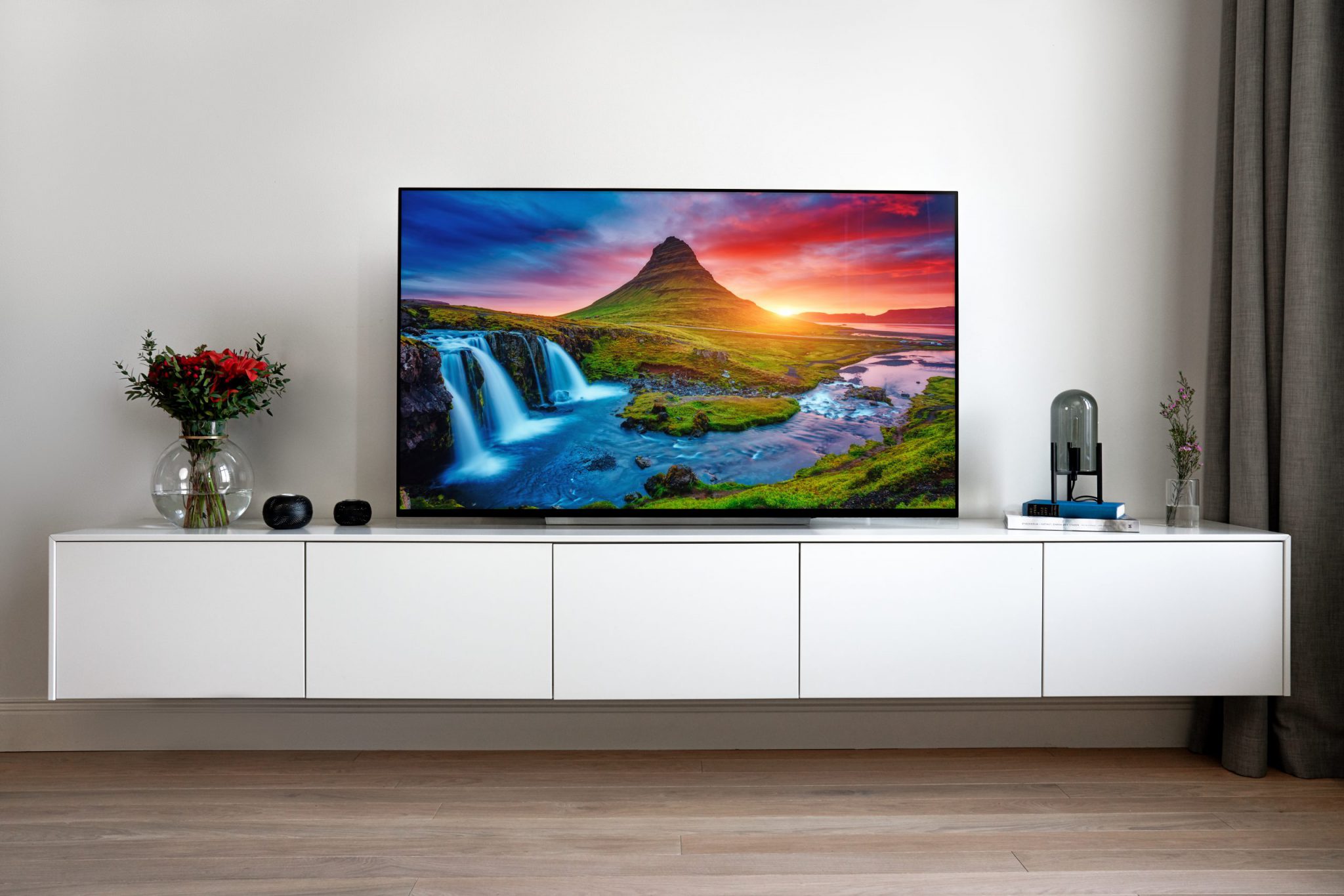 LG OLED65 E9 Review The best OLED