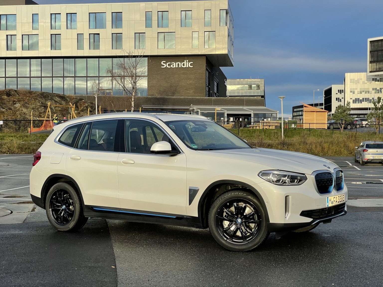 bmw-ix3-review-almost-a-home-run-from-bmw