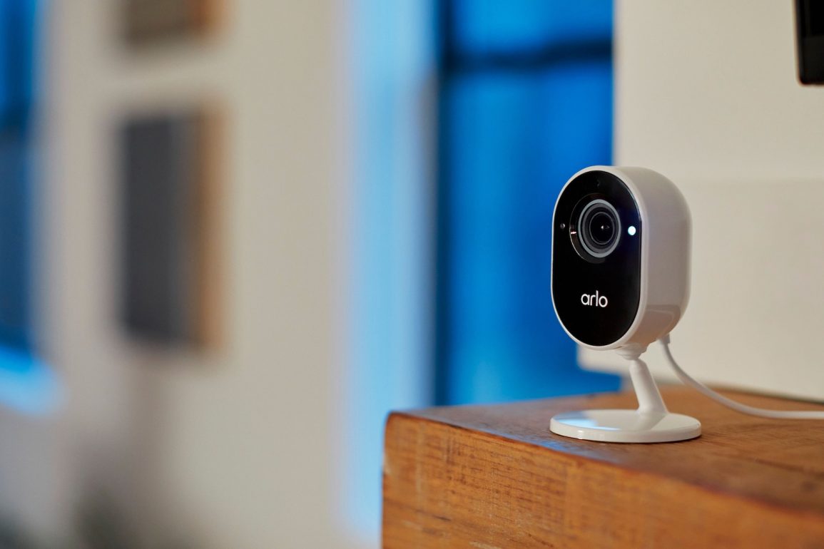 Review: Arlo Essential Indoor Camera | The Security Is Worth The Extra ...