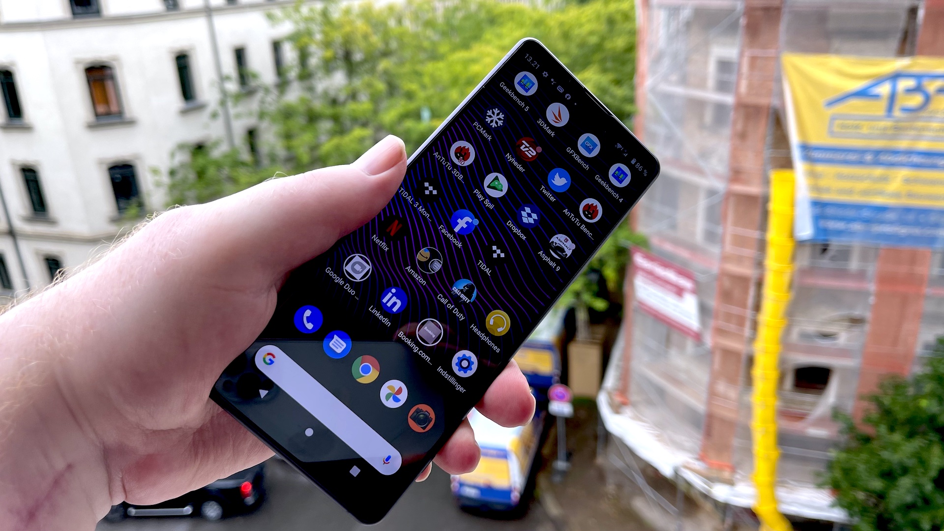 porselein levering Dekbed Review: Sony Xperia 1 III | Third Time's A Charm
