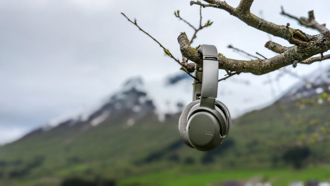 Bluetooth Headphones for Walking: JBL Tour One M2 Review : r/HeyNewGadget