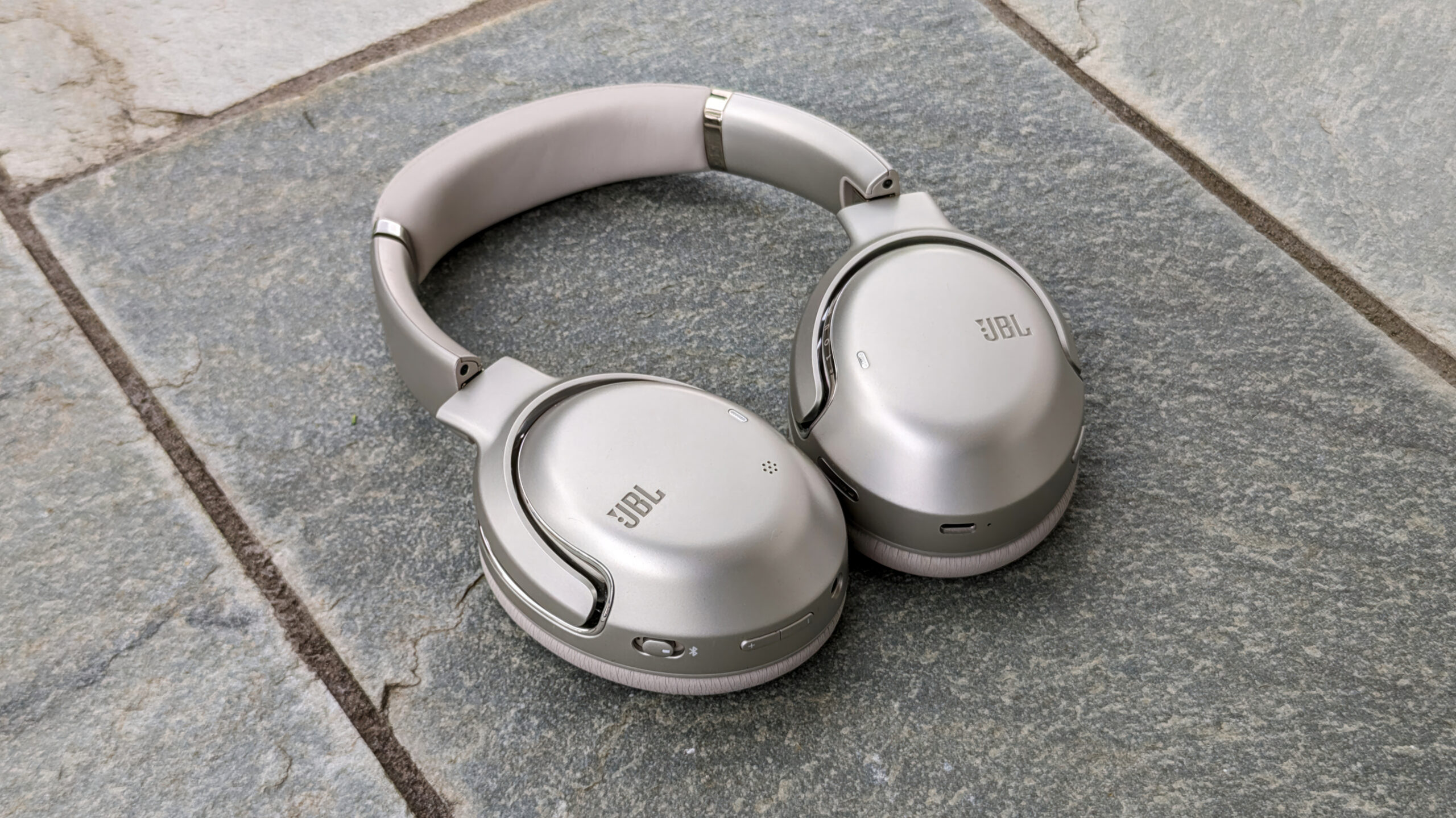 Review: JBL One | JBL M2 Tour Noise With Tour Takes One The Out M2