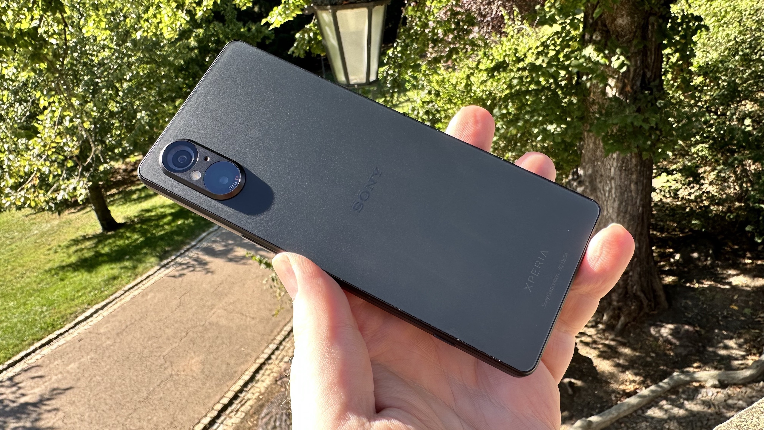 Review: Sony Xperia 5 V | Pocket-friendly Top Phone For Camera